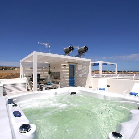 Itaca E Medea - Appartamenti Con Idromassaggio In Terrazza ซานวิโต โลคาโป ภายนอก รูปภาพ