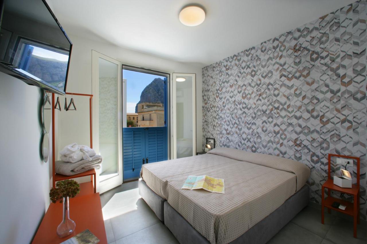 Itaca E Medea - Appartamenti Con Idromassaggio In Terrazza ซานวิโต โลคาโป ภายนอก รูปภาพ