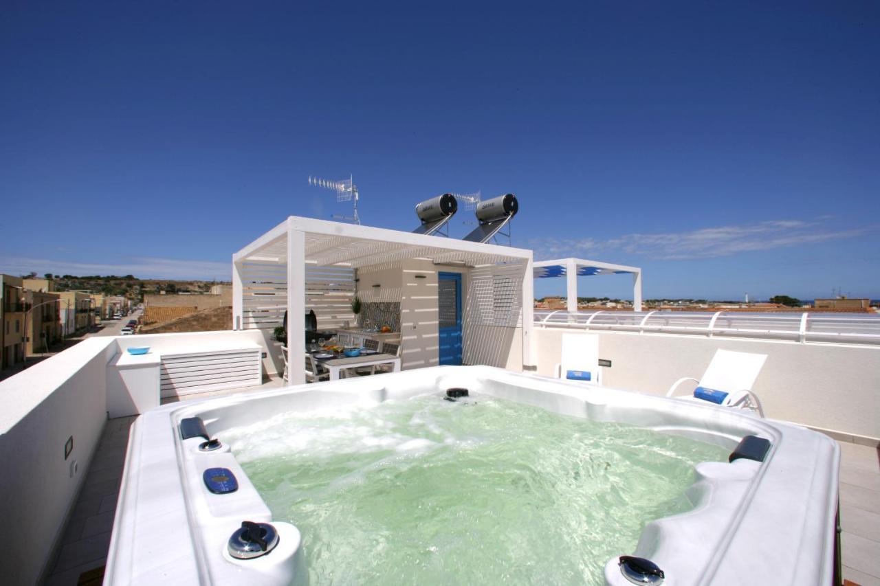 Itaca E Medea - Appartamenti Con Idromassaggio In Terrazza ซานวิโต โลคาโป ภายนอก รูปภาพ