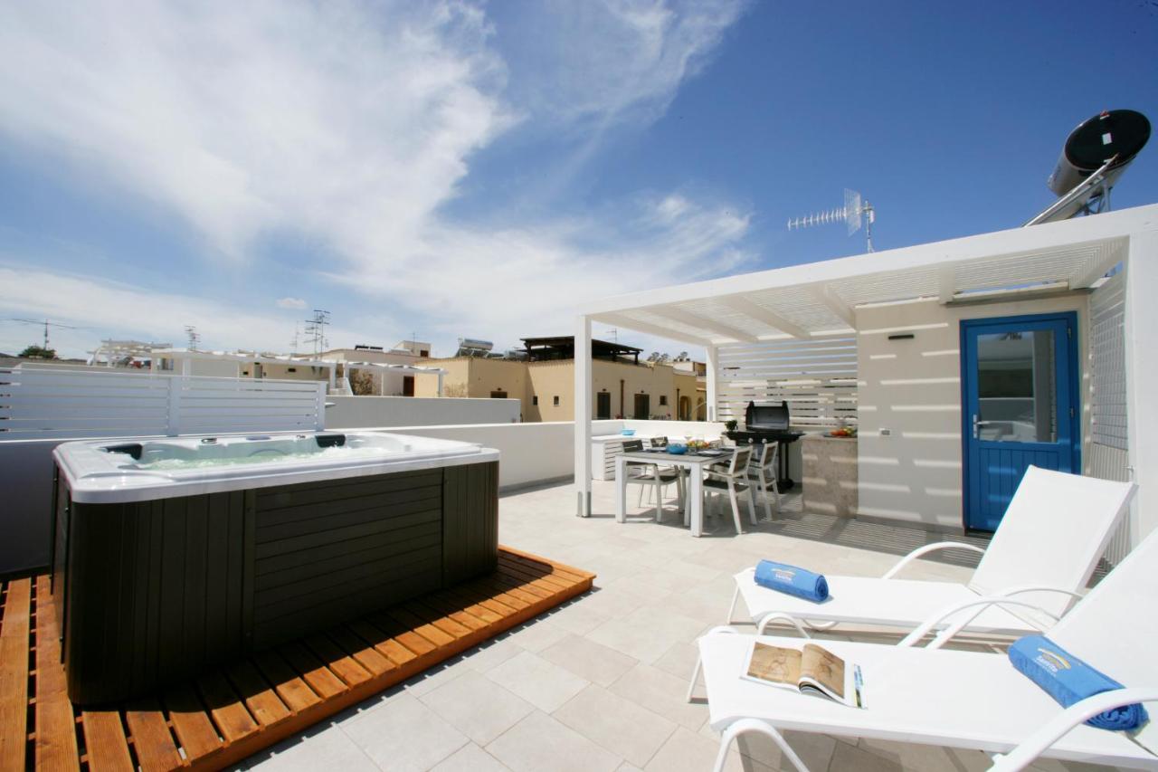 Itaca E Medea - Appartamenti Con Idromassaggio In Terrazza ซานวิโต โลคาโป ภายนอก รูปภาพ