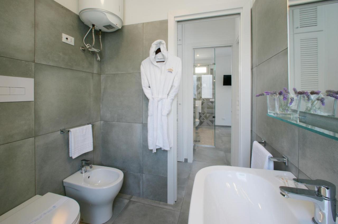 Itaca E Medea - Appartamenti Con Idromassaggio In Terrazza ซานวิโต โลคาโป ภายนอก รูปภาพ